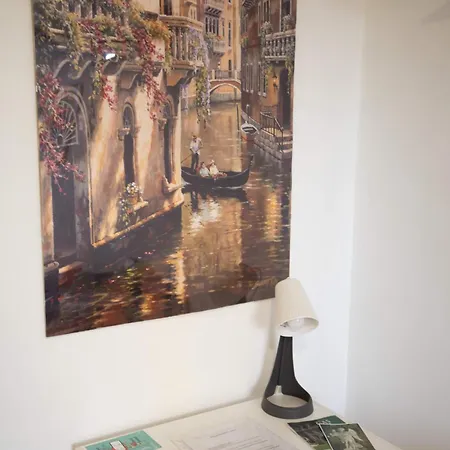 Stanza Da Apollo E Diana *